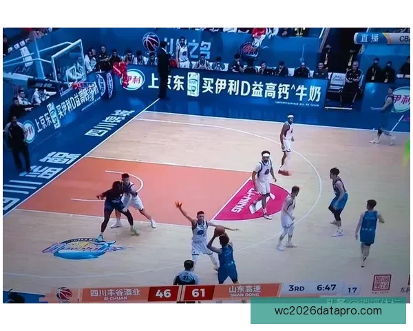 CBA新赛季揭幕战精彩纷呈球员状态引发球迷热议